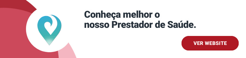 óculos sobre um exame à visão