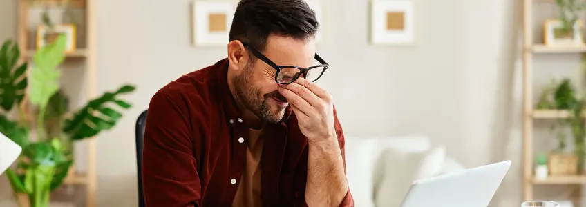 homem com problemas de concentração