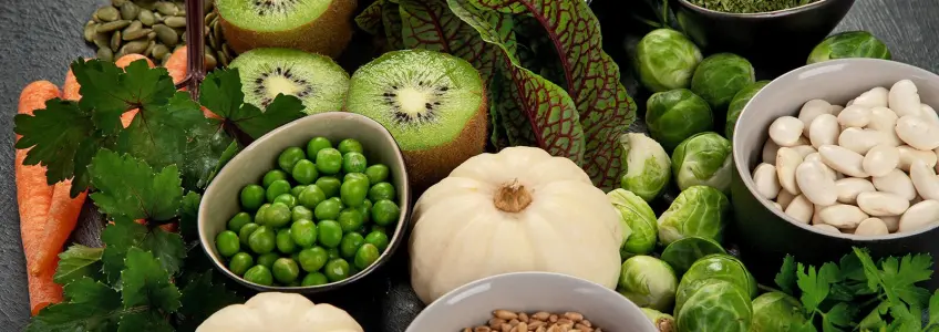 conjunto de alimentos ricos em vitamina k